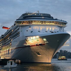 Круизный лайнер Carnival Legend
